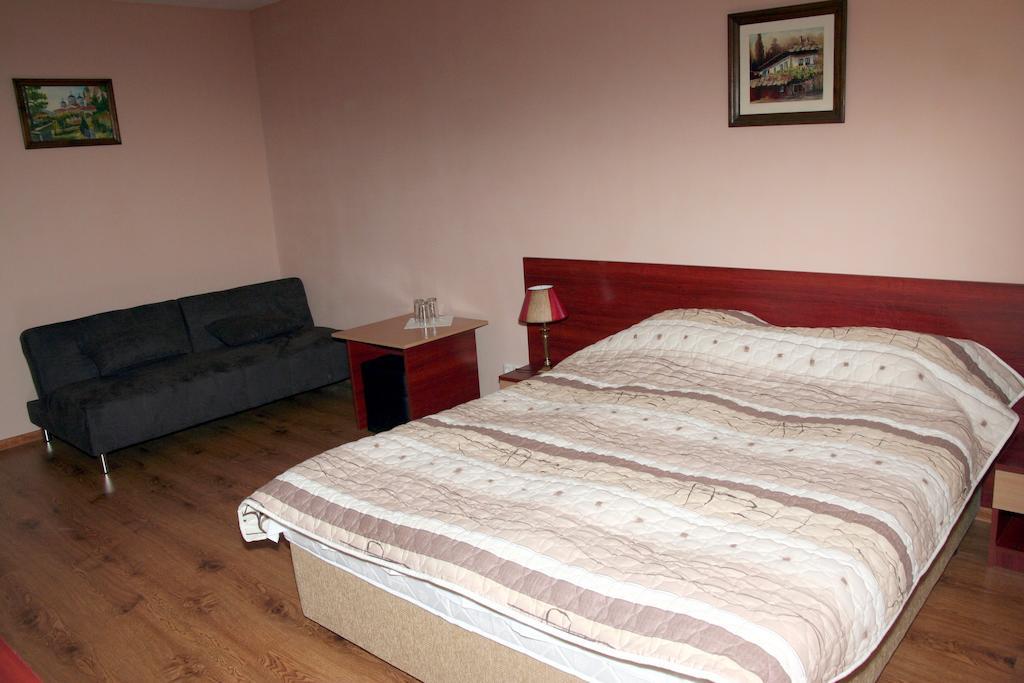 Interrum Hotel Razgrad Room photo